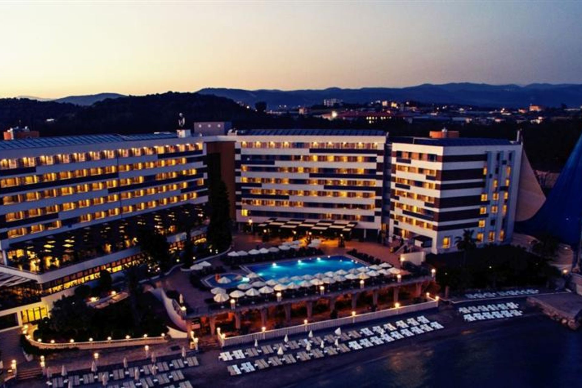 Adin Beach Hotel