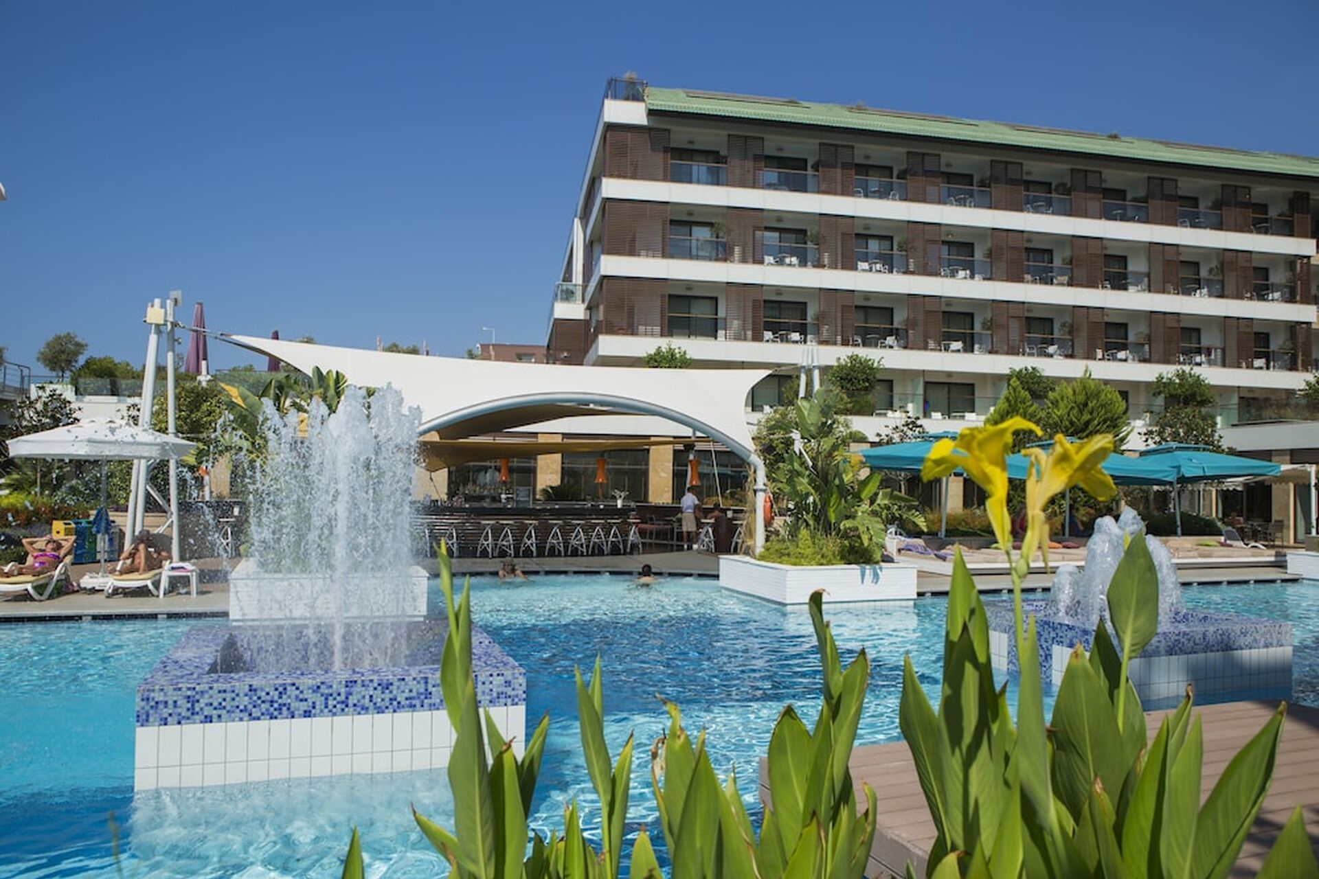 Tui Blue Side